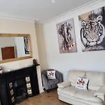 Swansea City Centre Townhouse